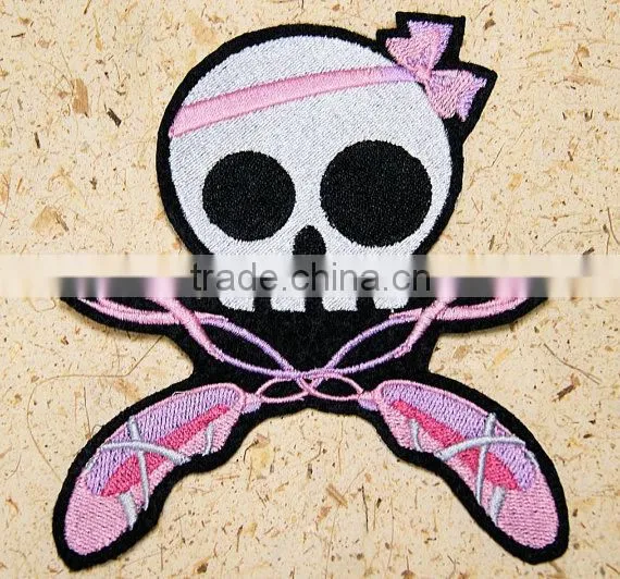 Custom high quality embroidered creative skulls patch for clothes embroidery patch made in china choose size/color