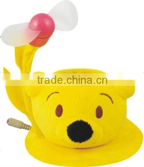 USB fan with plush pen holder