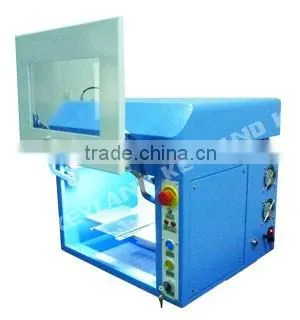 fiber laser machine to mark metal gifts with names and logos