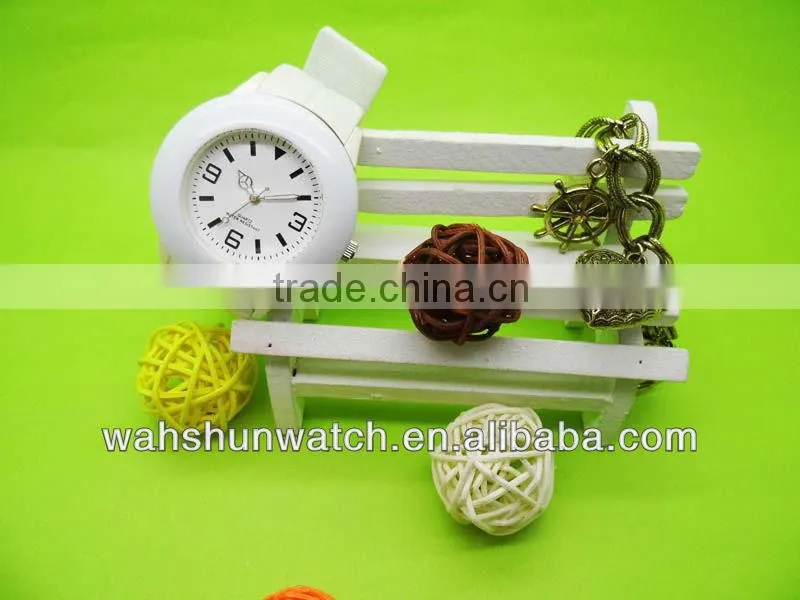 factory wholesale silicone white strap lady's best watches 2013