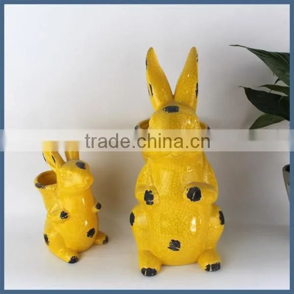 Alibaba wholesale ceramic easter rabbit figurine craft