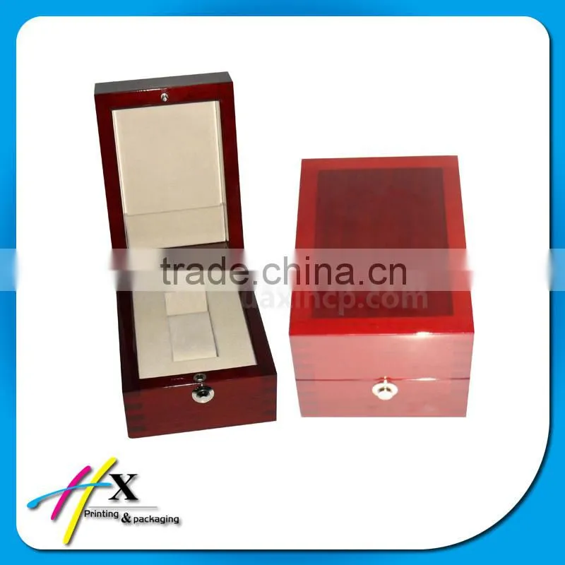 Matt Lacquer Wrist Watch Packaging Box with Metal Lock