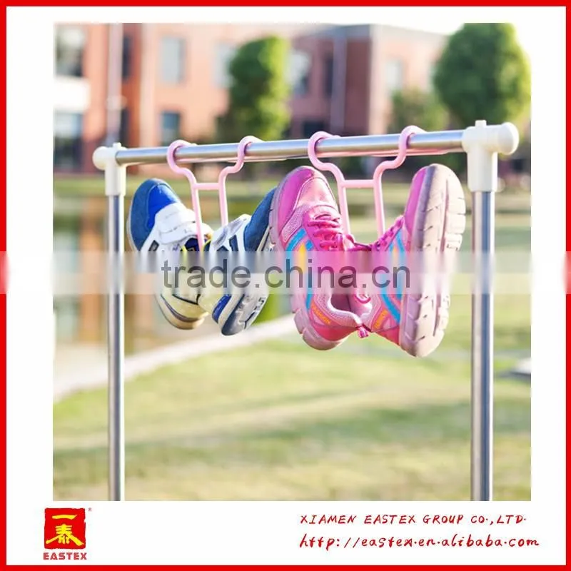 Can stand and hang shoe rack for child's shoes