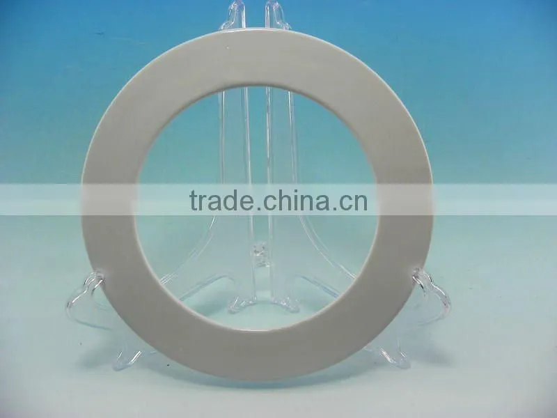 WHITE CERAMIC PHOTO FRAME