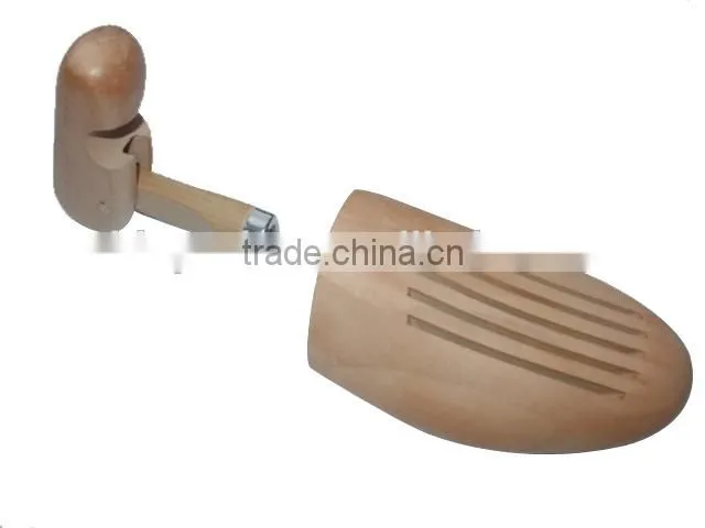 Gentlemen adjustable cedar shoe tree