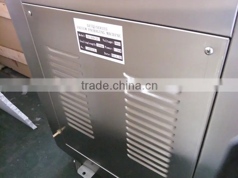 Hot selling vacuum packing machine with low price