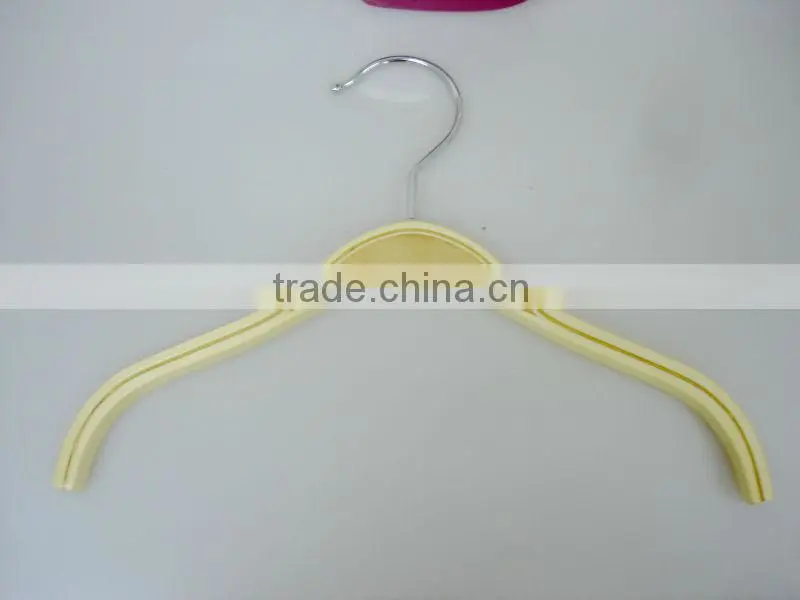 LL-08 magic flat wooden clothes hanger