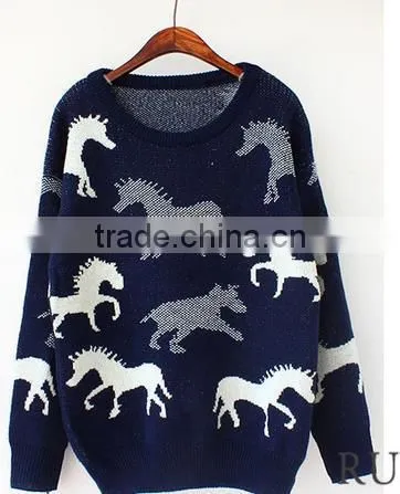The pony pattern sets loose joker long-sleeved round collar knitting sweater