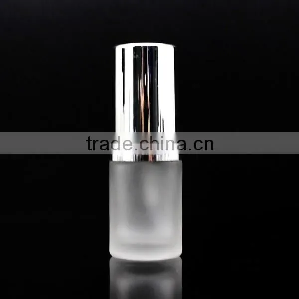 15ml cosmetic glass bottle with aluminum press pump