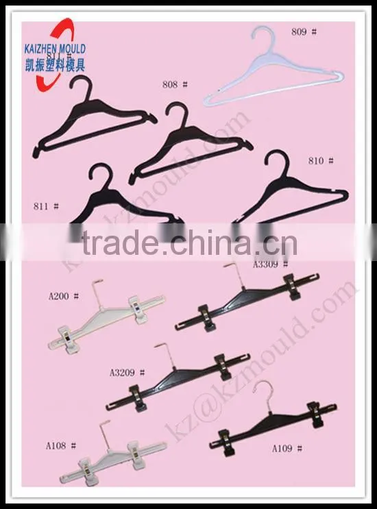 Plastic coat hanger mould