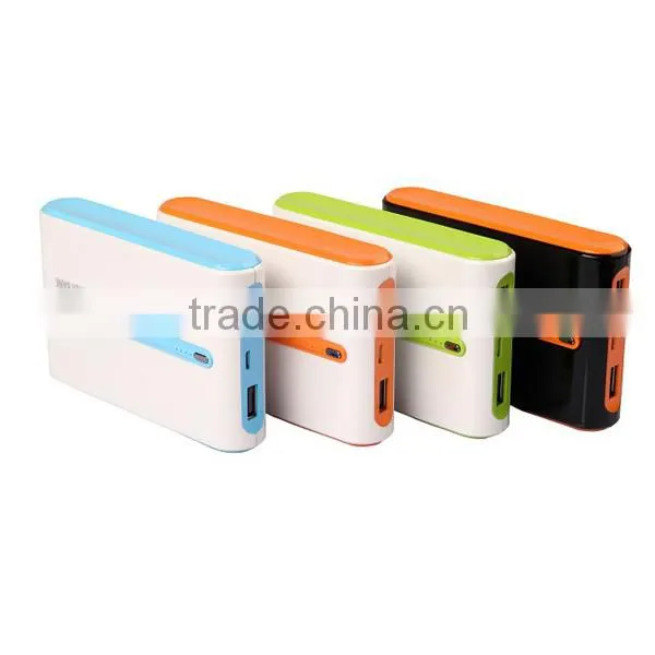 Very Cheap And Hot Sale 12 Volt Power Bank With Two USB Interface And 4 A LED Display Light