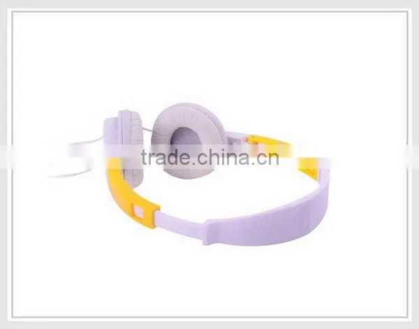 Top quality high-end noise cancelling wired headphones
