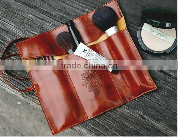 Korea style high-capacity handmade PU leather cosmetic fashion rolling bag