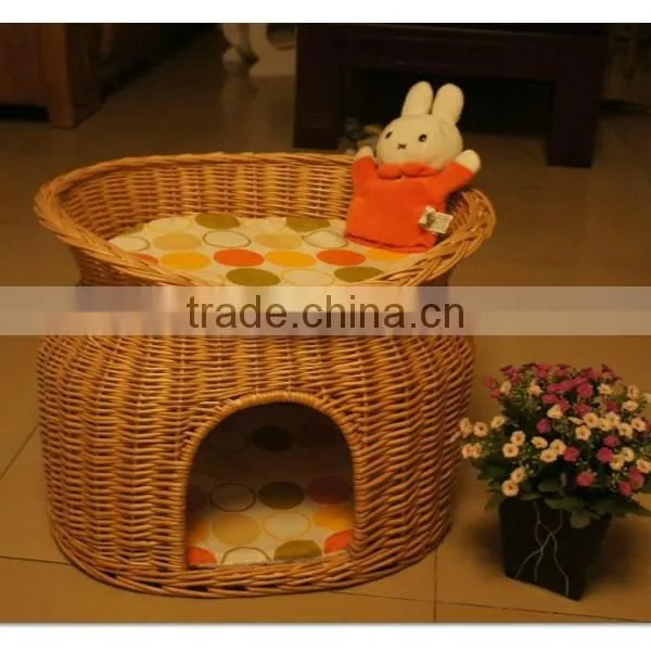 Decorative wicker cat basket set or cat bed