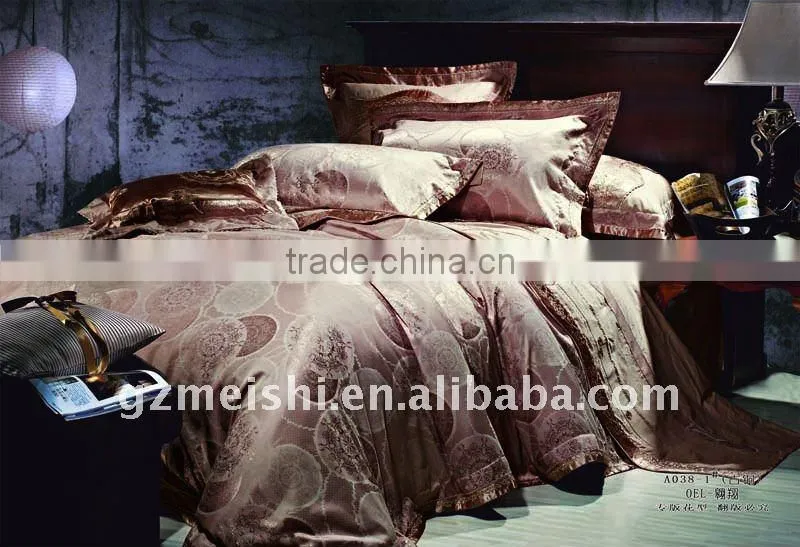 luxurious jacquard bed linens