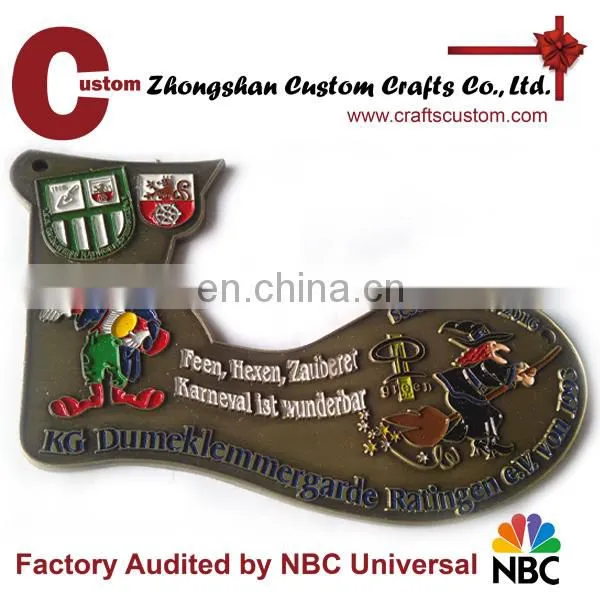 Custom large size personalized nameplate shoe shape enamel metal pendant