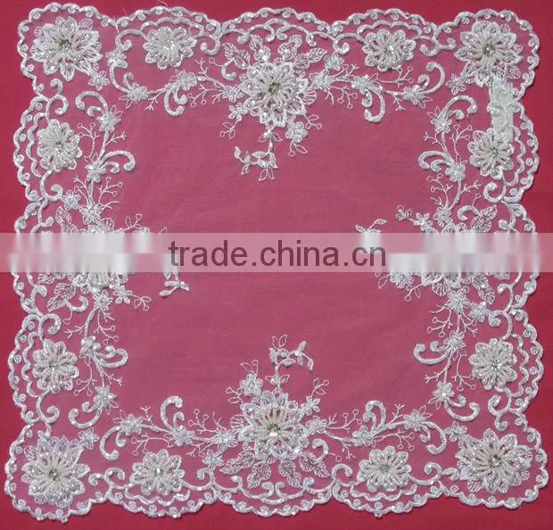 Guangzhou Soft White Wedding Tablecloth With Pearls Beads Manufacture