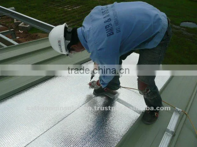 Aluminum foil air bubble insulation for container liner and pallet cover