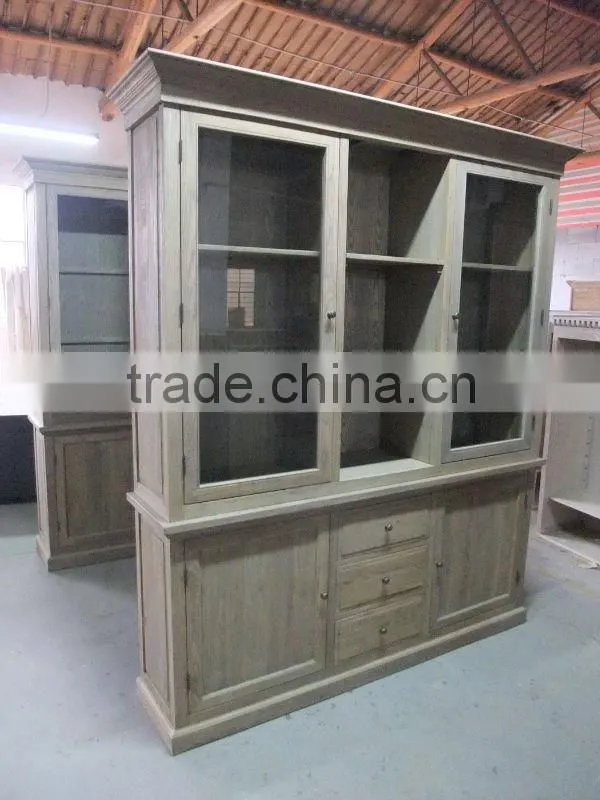 solid oak bookcase/cabinet