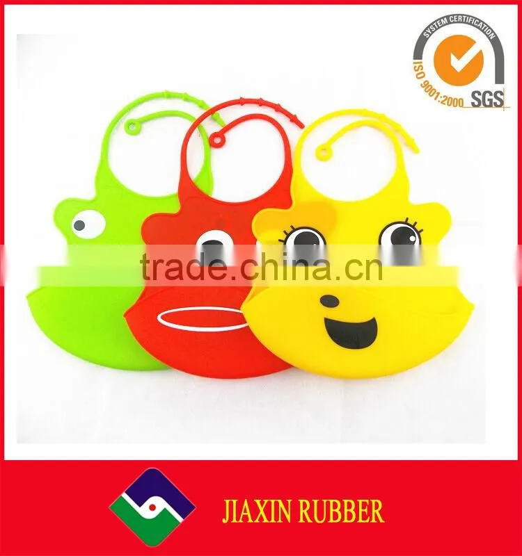 Popular Triangle FDA silicone baby bib custom