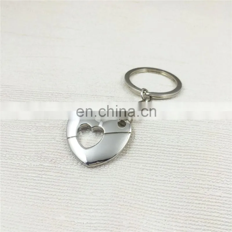 Customized 3D heart shape hollow keychains