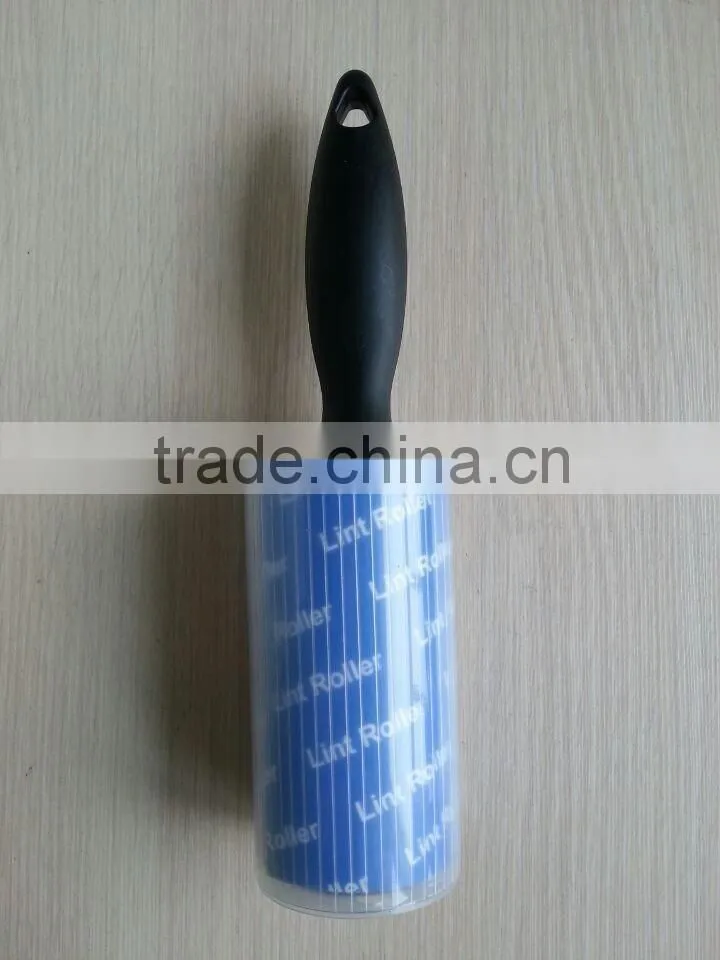 lint roller with cover