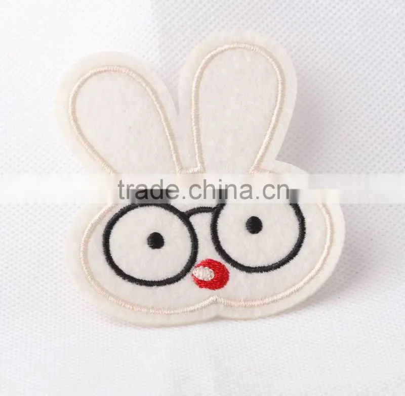 Wholesale price custom iron on beaded sequin applique patch
