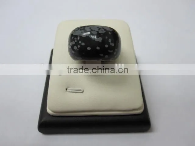 Mixed Different Fashion Style of Gemstones Rings Various Shape Gift Box