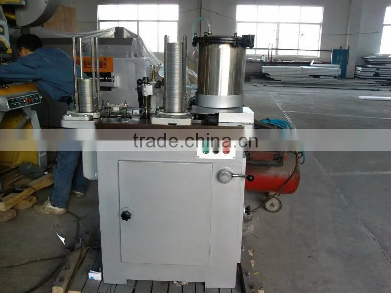 GT2C3 Automatic Can Lid Lining Machine