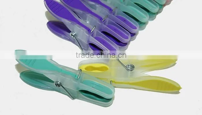 Promotional and hot selling new style colored plastic TPR laundry clothes peg