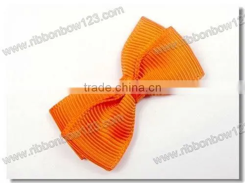 red bow tie knot