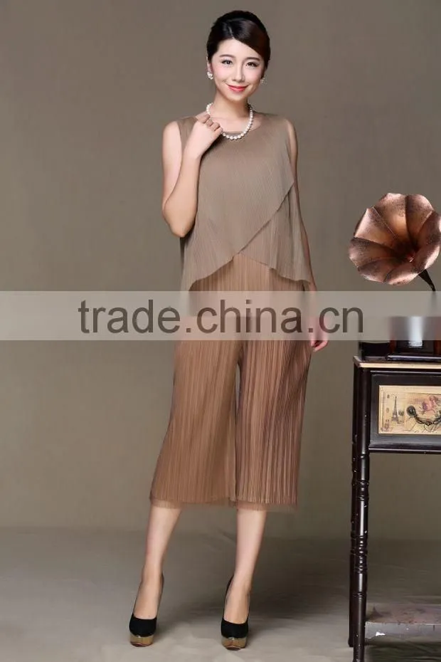 Pleat sleeveless solid women summer pant suits