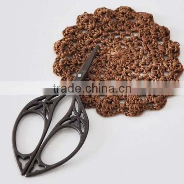 Golden Hollow Pattern Knitting Sewing Thread Scissor Vintage Fancy Scissors
