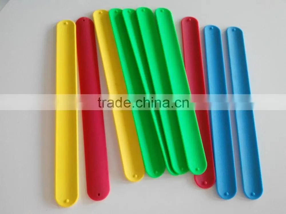 Magic banner holder banner clip