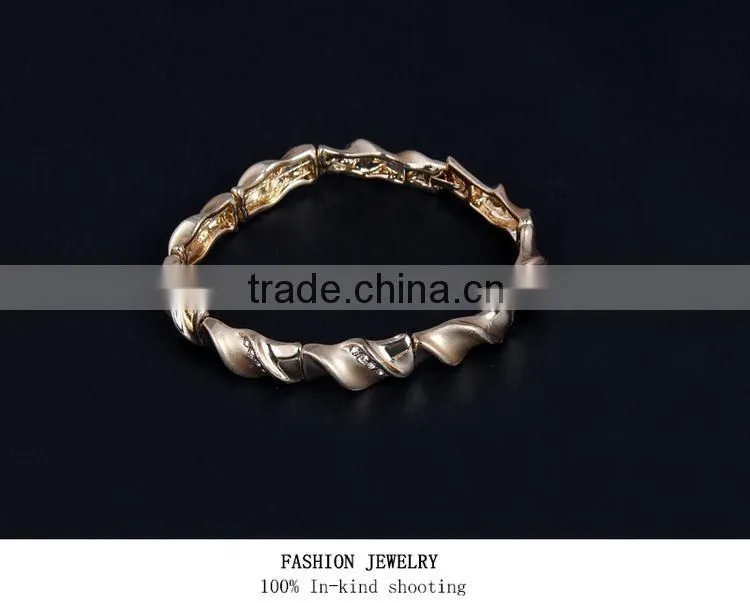 Fashion 18k Gold Jewellery Dubai Turkey Wholesale Choker Jewelry Set