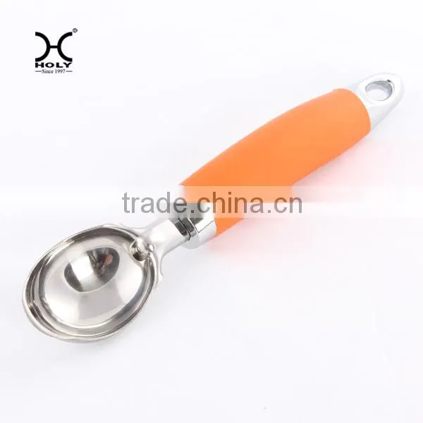 The peeler with 0range handle