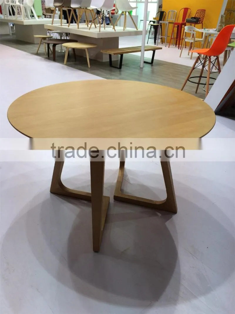 round Solid wood table