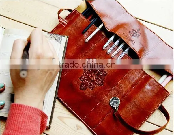 Korea style high-capacity handmade PU leather cosmetic fashion rolling bag