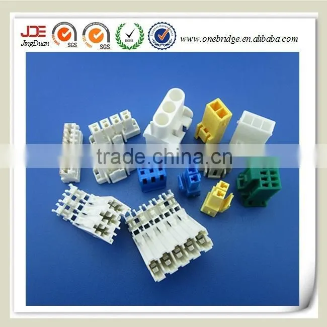 Customized auto precision electrical plug connectors
