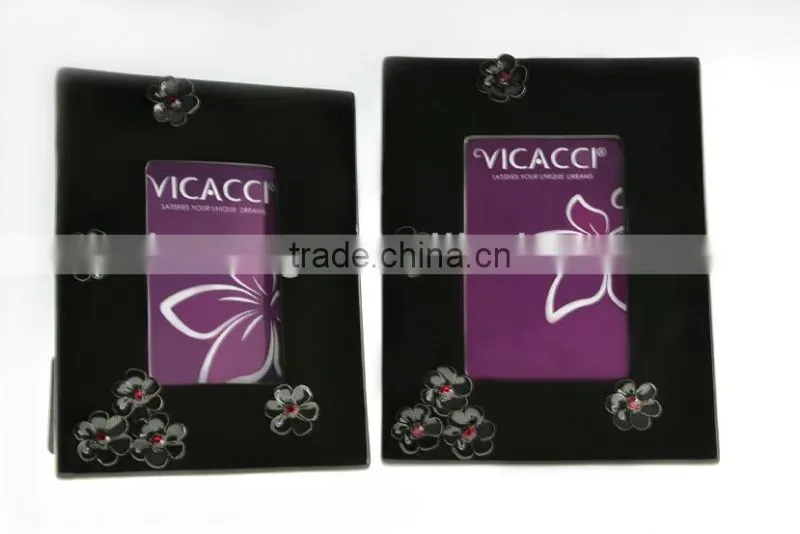 Hot Sale Polyresin Shinny Black And White Photo Frame Made with Swarovski Elements