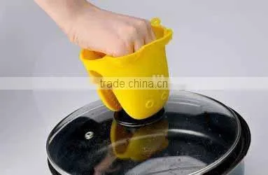Fashionable Heat Resistant Silicone Cooking Gloves