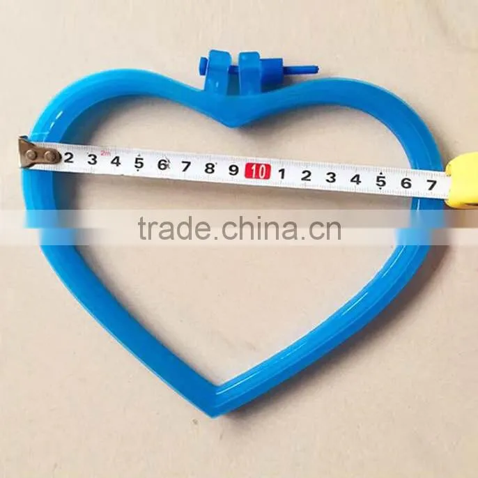 China Colorful Plastic Heart Design Hand Embroidery Cross Stitch Hoops