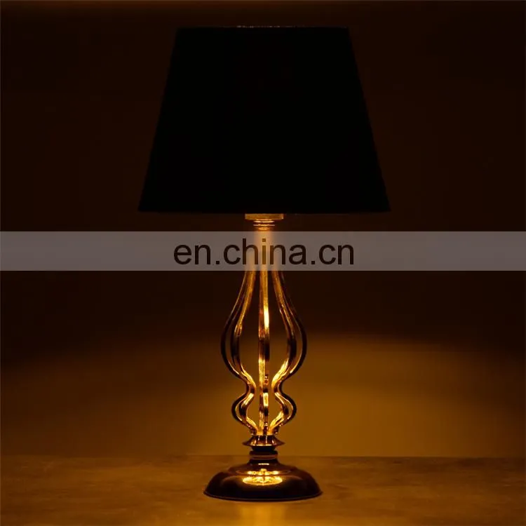 Popular European design luxury gold metal base fancy table lamps for hotel home