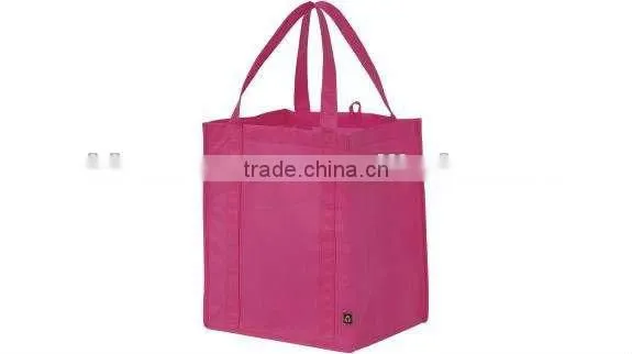 Foldable non-woven grocery tote