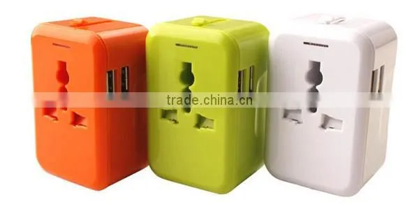 (110126) Universal travel adapter with usb charger,promotional adapter,usb travel adapter