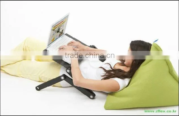 Folding desk top computer