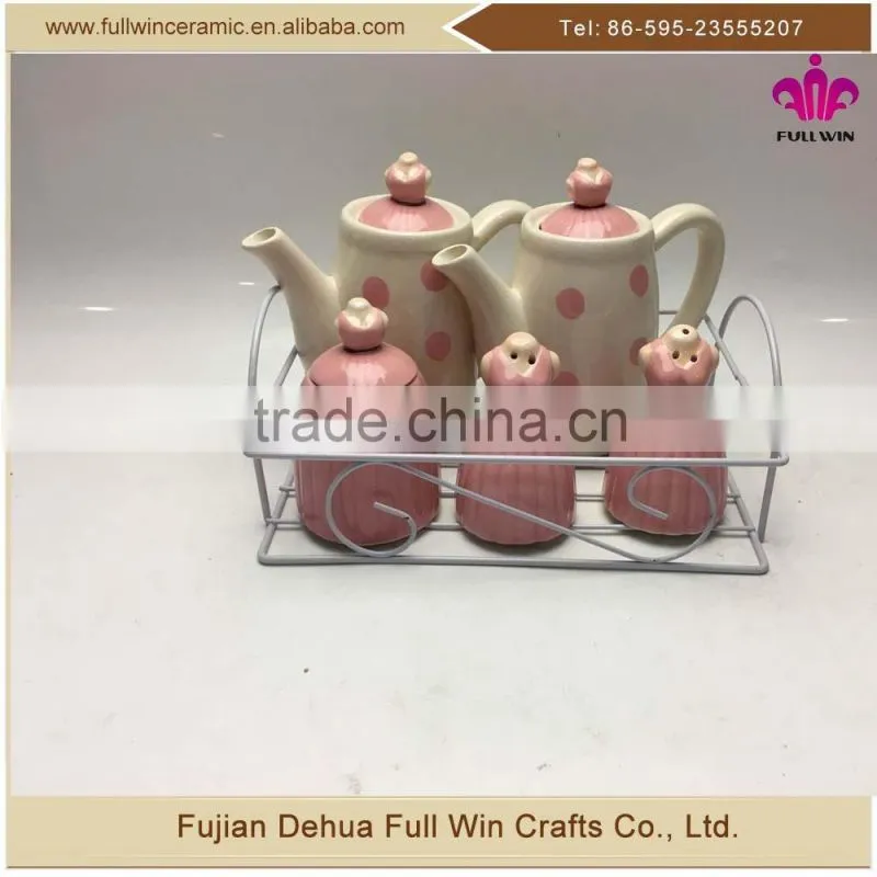 Mini ceramic fondue pot with ballet design