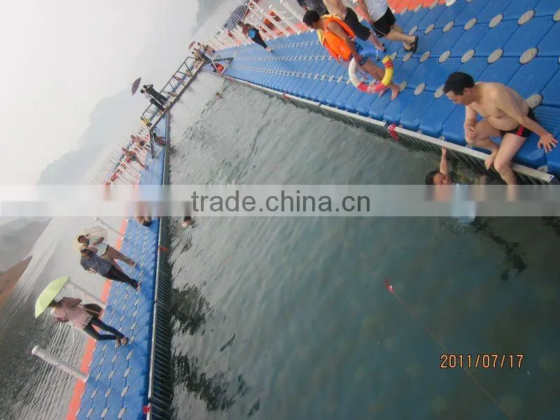 HiSea floating swimming pool
