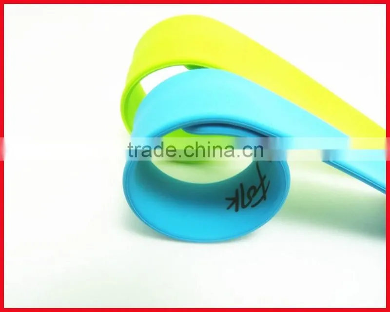 Made in china good quality silicone bracelet, silicone wristbands