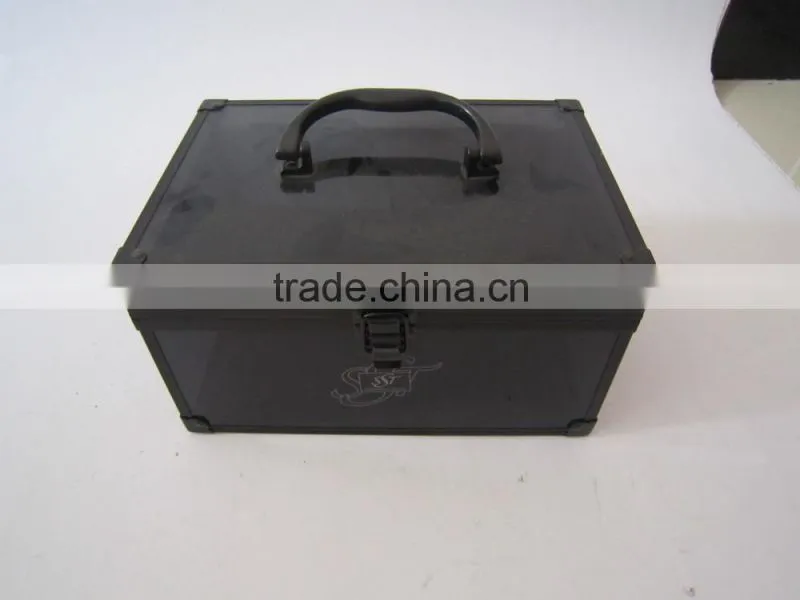 Display cheap portable professional aluminum hard case cosmetic bag